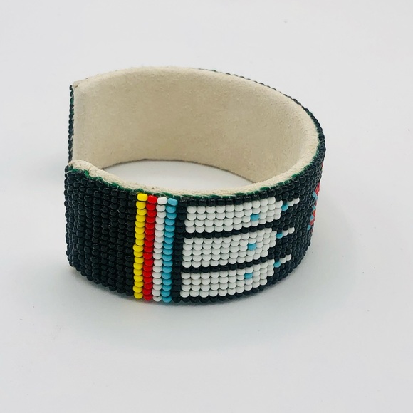 SOLD NATIVE AMERICAN STYLE CUFF BRACELET - Picture 4 of 8